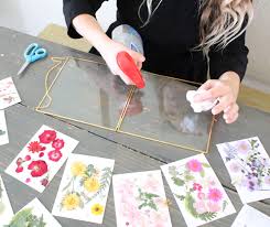 how to make pressed flower frames