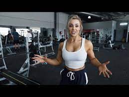 should women train chest you