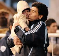 El 'kun' agüero le dio un nieto a diego armando maradona tras su relación con giannina. Footballer Babies 2k16 Benjamin Aguero Wattpad