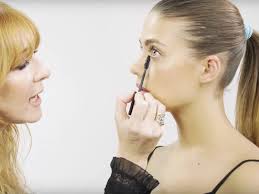 how to apply mascara charlotte tilbury
