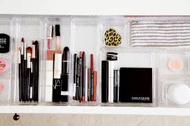 how to edit organize your makeup on