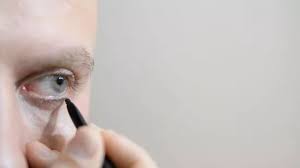 Felt tip and brush tip. How To Apply Eyeliner Men 13 Steps With Pictures Wikihow