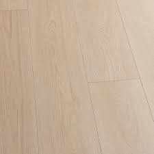 luxury vinyl plank flooring