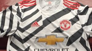 Echa un ojo a los productos oficiales adidas del manchester united que podrás encontrar en esta sección. Manchester United Tercera Camiseta Nueva Temporada 2020 2021 Bolavip