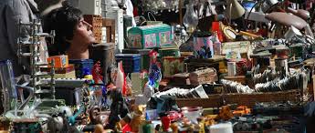 how to stock a flea market stall