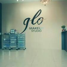 photos at glo makeup studio real de