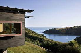 Owhanake bay estate 68 korora road oneroa. Peaceful Owhanake Bay House Bends To Nature S Will In New Zealand