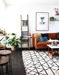 decorating with leather furniture