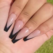 25 hottest black nails designs for