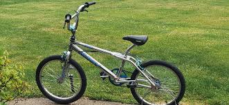 huffy bandit bmx bike 20 inch tires