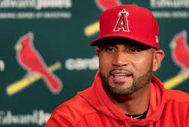 REPORTS: Albert Pujols agrees to deal ...