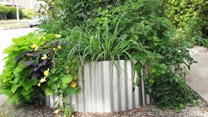 build a corrugated metal raised bed