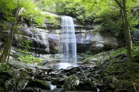 hiking the epic rainbow falls trail in