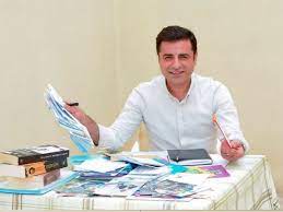 Demirtaş'ın avukatları AİHM'e çağrıda bulundu - Gazete Karınca