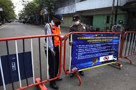 Kapolda menyebut perpanjangan ppkm mikro mengacu instruksi gubernur sumut no 188.54/26/inst/2021 tanggal 5 juli 2021. C2y3hc4rsqfz M