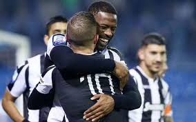 See more of paok lamia club on facebook. Ten Man Paok Wins At Lamia To Stay Six Points Clear Sports Ekathimerini Com