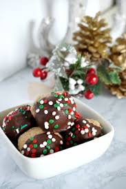 Cookies are sweet and delicious! 10 Healthy Christmas Treats Best Low Calorie Holiday Dessert Recipes