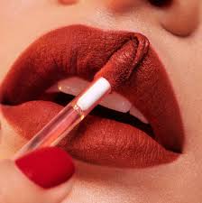 7 awesome makeup tips for thin lips
