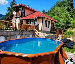 Има и външен басейн с кристално чиста вода,игри и забавления. Ksha Za Gosti Boryana Blgariya Borovo Booking Com