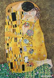 Obraz przedstawia pare kochanków w miłosnym objęciu na skarpie łąki. Duzy Obraz Olejny Na Prezent Pocalunek Gustav Klimt Wroclaw Sprzedajemy Pl