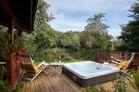 Cabins with hot tubs in texas | romantic cabins hot tub. Luxury Fishing Lake Lodges With Hot Tubs Devon Otter Falls