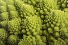 Can you eat Romanesco broccoli raw?
