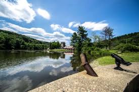 With three convenient locations, you can choose to kayak the three rivers in the heart of pittsburgh or enjoy the serene scenes of north park lake. North Park Five Great Reasons To Visit