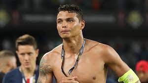 Brazilian, 36, looked distraught and close to tears as he hobbled out of. Psg Thiago Silva Verlasst Paris Saint Germain Offenbar Zum Saisonende Goal Com