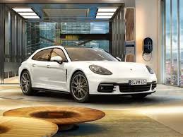 As the first panamera with a 4+1 seating concept available as standard (two individual seats in the rear are optional), the sport turismo is almost as family friendly as a cayenne, but with added performance and most of all, style. Porsche Panamera Turbo S E Hybrid Sport Turismo Porsche Middle East