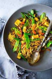 singapore noodles recipe feasting at home