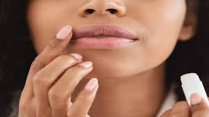 dry lips during pregnancy