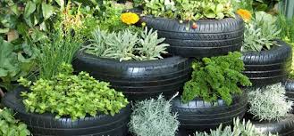 31 Best Tire Planter Ideas