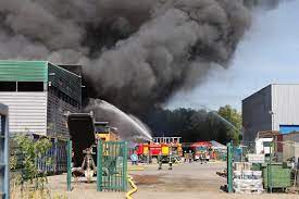 Faits divers. Strasbourg : incendie au sein de l'entreprise de déchets  industriels Sardi