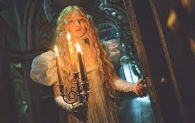 Crimson peak is basically about how a young horror writer edith cushing finds herself in the midst of a real horror story. Film Review Crimson Peak Movie Reviews City News Arts Life