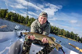 Its west end has a high population of smallmouth bass, but the east end produces larger fish. Fishing Spots Near Me The 1 Best Interactive Map For You