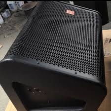 18 dual empty speaker cabinet at rs