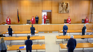Das bundesverfassungsgericht hat den berliner mietendeckel gekippt. Verfassungsgerichte Und Corona Nicht Immer Pro Regierung Br24