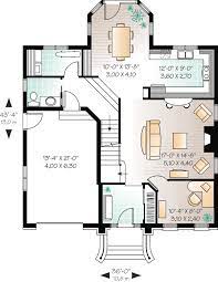 Roomy Hous Plan With Mansard Roof