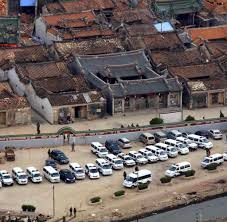 In manchen islamischen staaten gelten folgende tatbestände als todeswürdige vergehen: Razzia In China 3000 Polizisten Sturmen Crystal Meth Dorf Welt