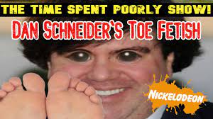 I just saw the foot stuff, which is like, yea a little weird. Nickelodeon Producer Dan Schneider S Foot Fetish Youtube