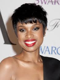 2015 jennifer hudson hairstyles share and subscribe if you like this video. Jennifer Hudson Wearing Her Black Hair In A Short Pixie With Bangs