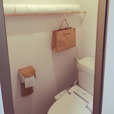 バス トイレ お金をかけない アイディア収納 シンプル つっぱり棒 などのインテリア実例 2016 06 07 17 15 33 roomclip ルームクリップ トイレットペーパー 収納 狭い トイレ トイレ 収納 無印