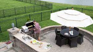 what does an outdoor kitchen cost