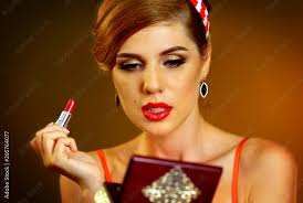 in pin up retro style do makeup