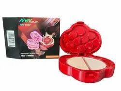 oriflame makeup kit at rs 4000 box in