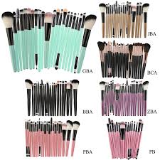 makeup brushes tools