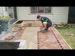 How To Lay Bricks