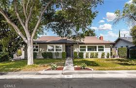 287 Vine Ave Upland Ca 91786 Zillow
