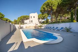 renovated villa with pool and in cala
