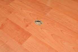 repairing a damaged laminate floor